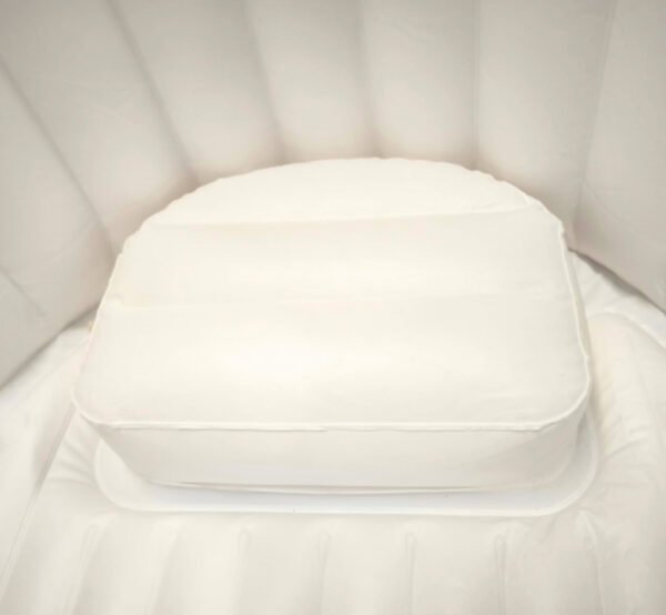 Comfortabel zitje in bevalbad thuis voor optimale ondersteuning en ontspanning tijdens de bevalling