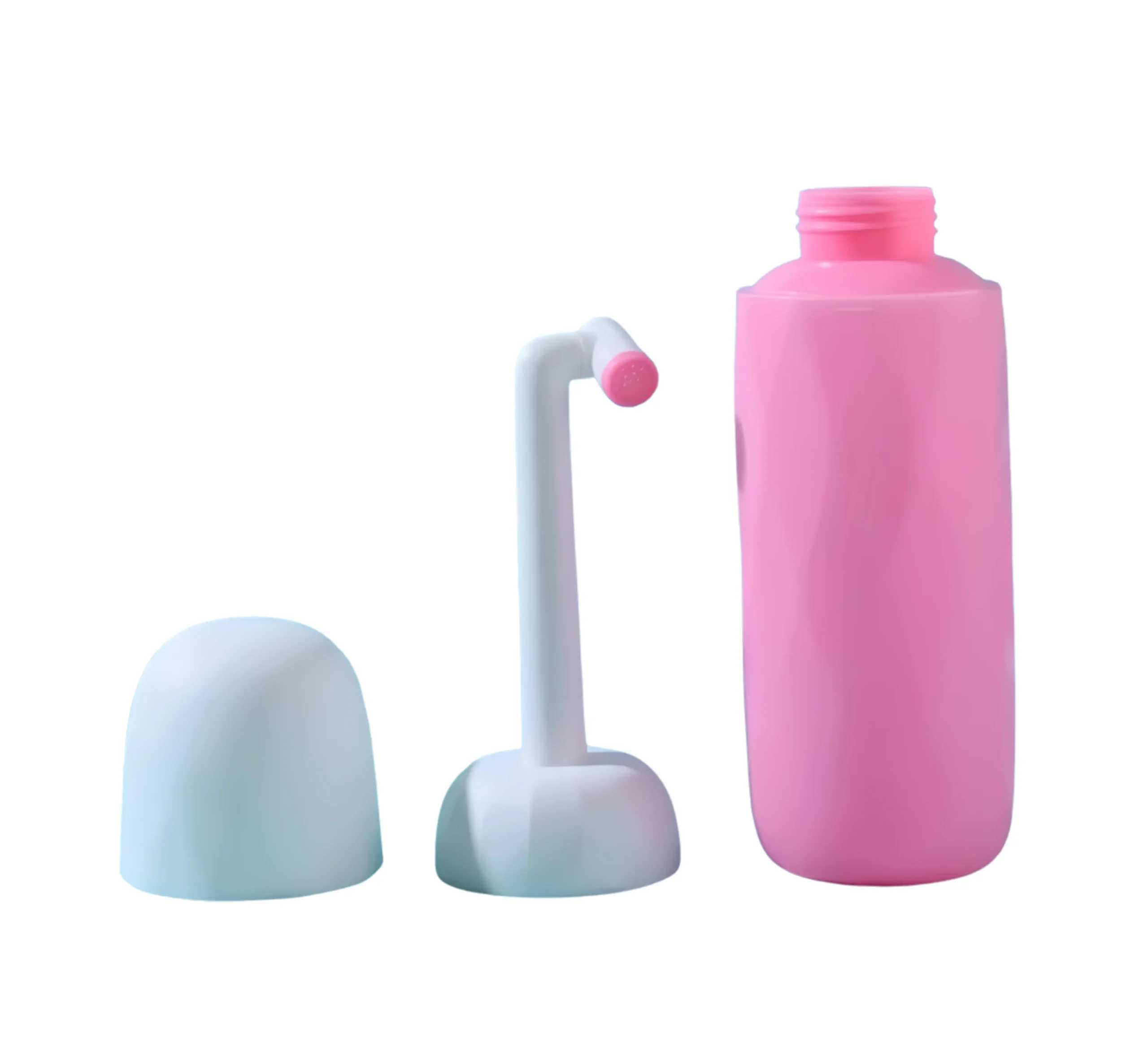 Vaginale douche | Peri bottle | 500ml De losse onderdelen van de peri bottle: de roze fles, de ergonomische sproeier en de beschermkap.